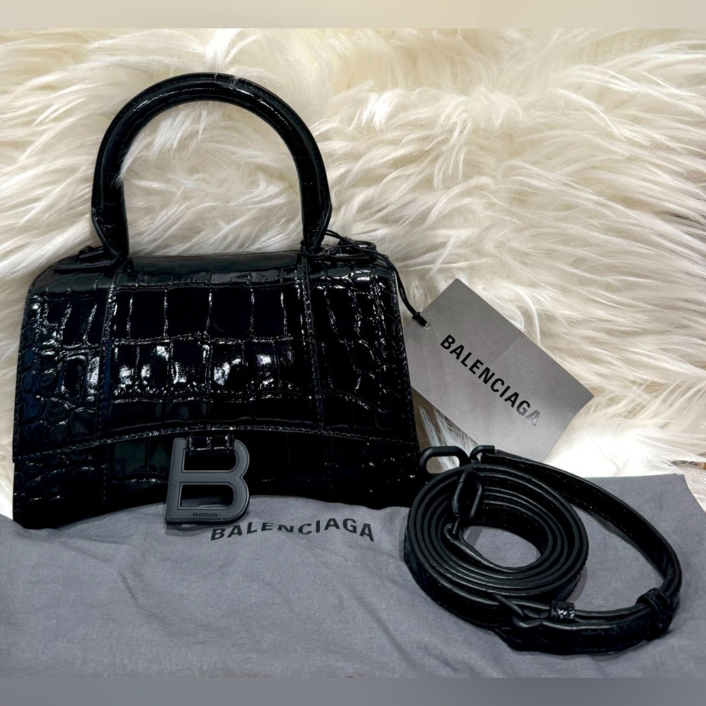 🔥 Balenciaga Hourglass bag